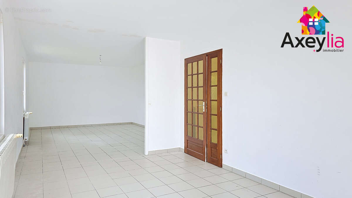 Appartement à SAINTE-COLOMBE-SUR-GAND