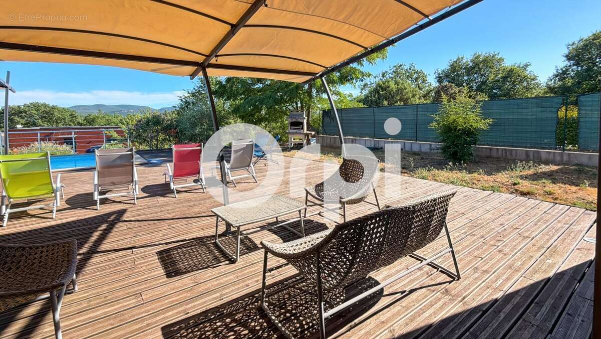Villa en bois avec piscine - photo 28