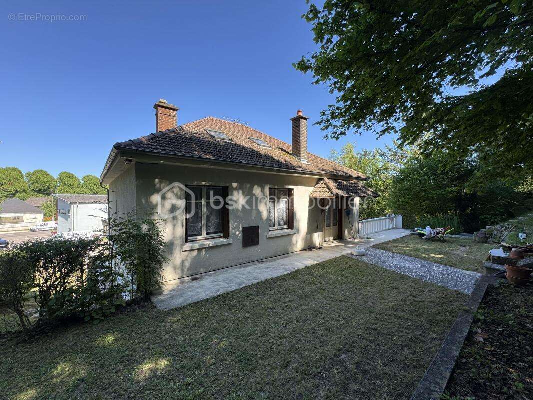 Maison à BAR-SUR-SEINE