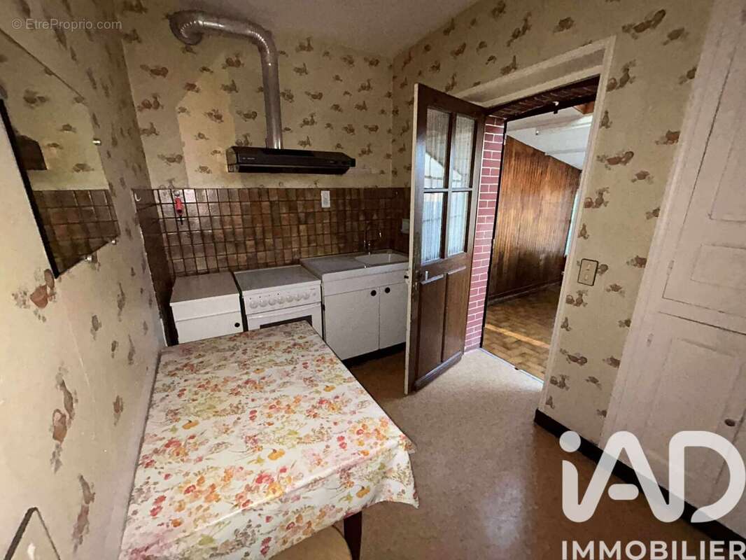 Maison 95 m² à Saint-Benoit-Du-Sault  - photo 7
