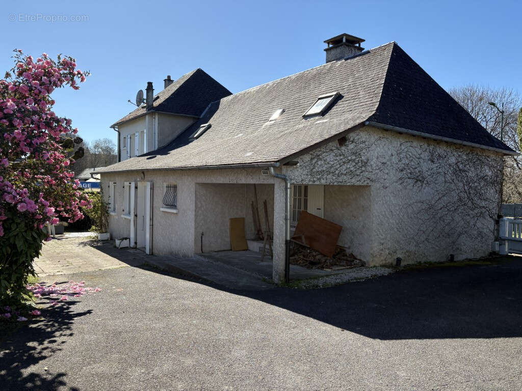 Maison à ARNAC-POMPADOUR