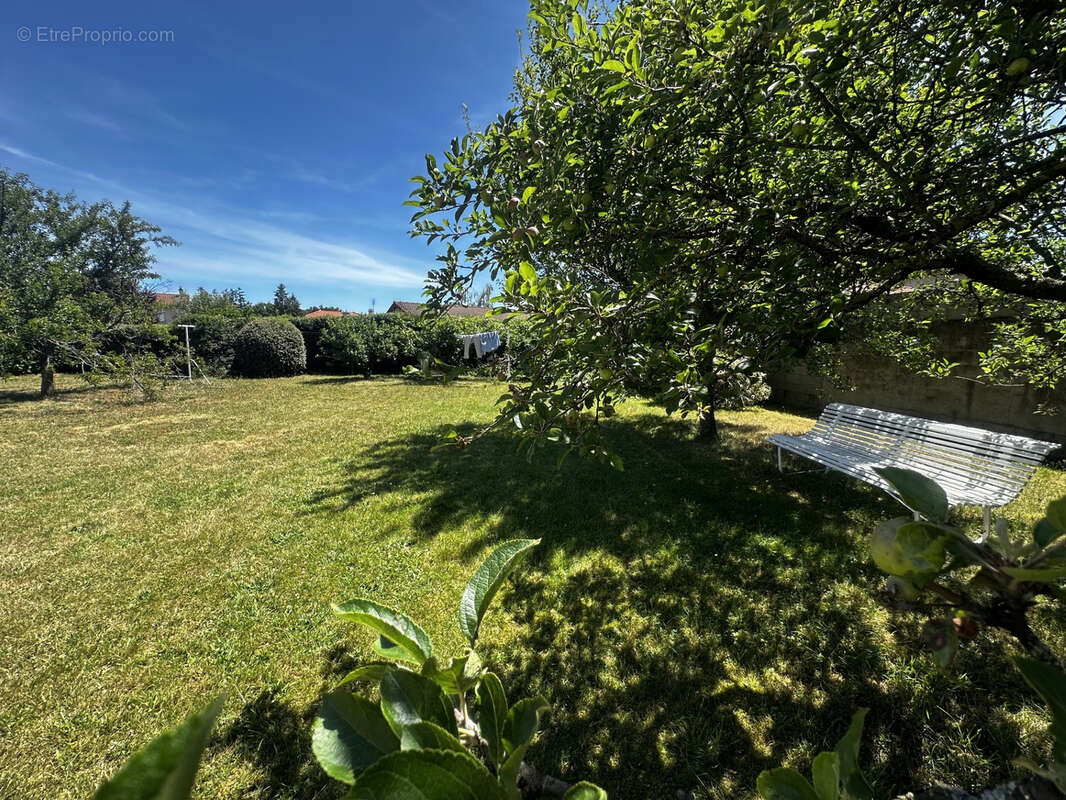 Maison à POUILLY-LES-NONAINS