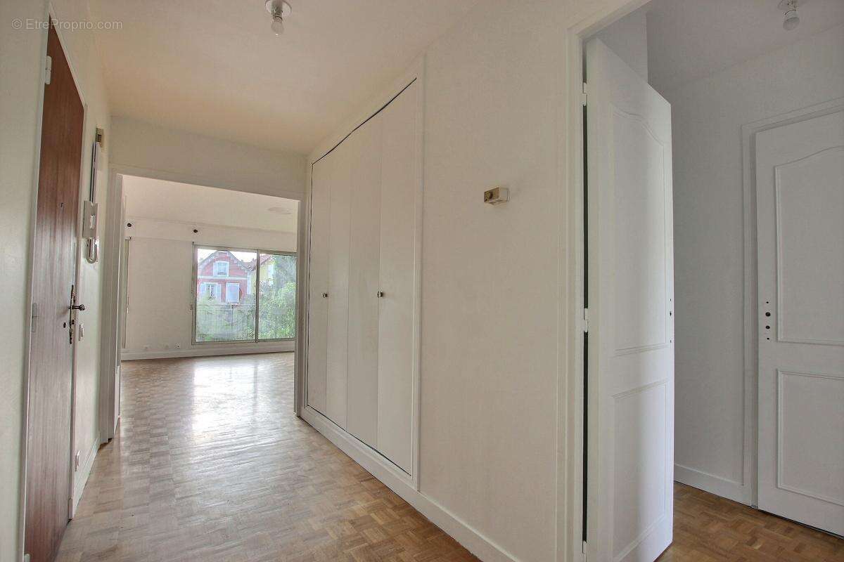 Appartement à ASNIERES-SUR-SEINE