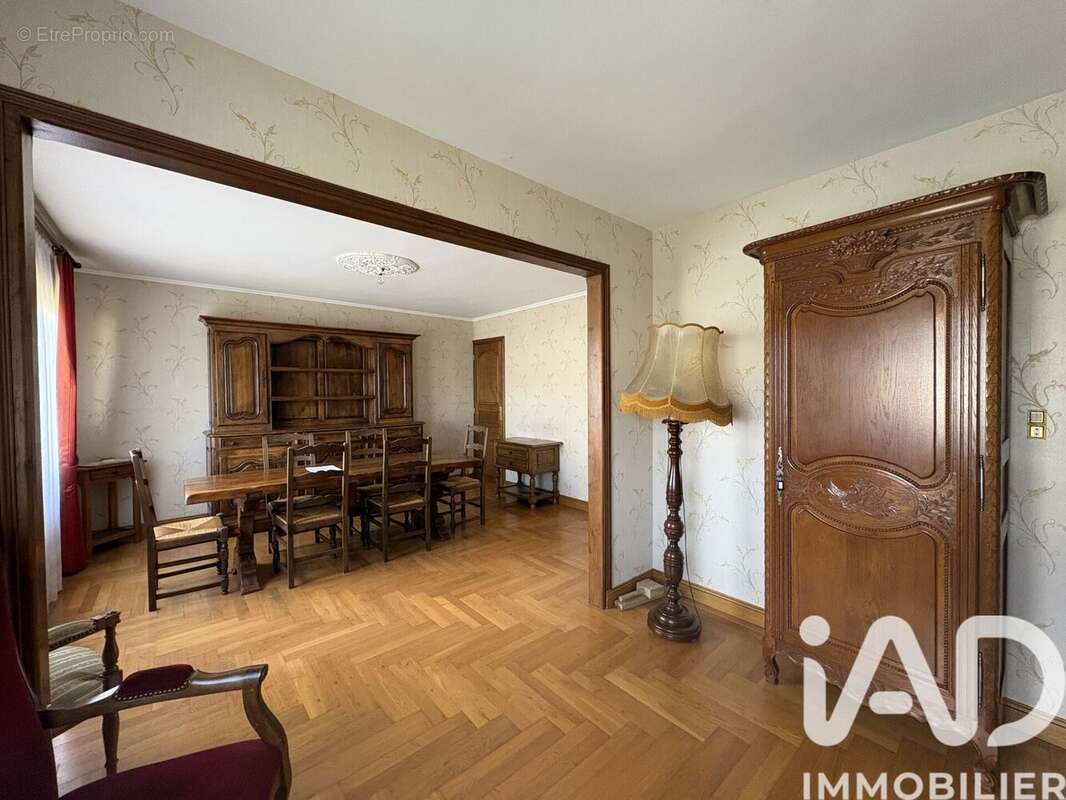 Photo 3 - Maison à BUCHY