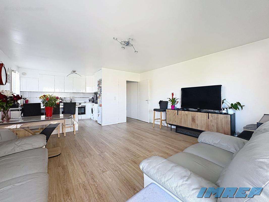 Appartement 90 m² à Marseille-9e  - photo 2