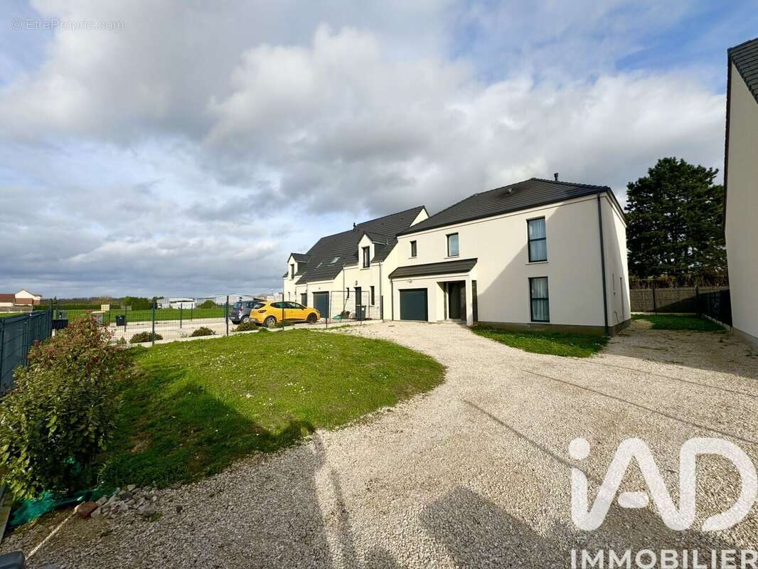 Photo 9 - Maison à SANDILLON