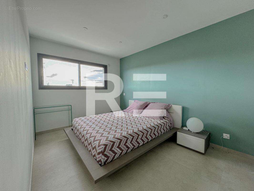 Maison à SAINT-GILLES