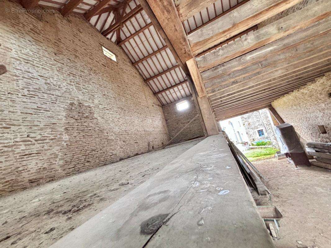 À Vendre – Dijon Nord, PICHANGES , Grange de caractère à réinventer - photo 16