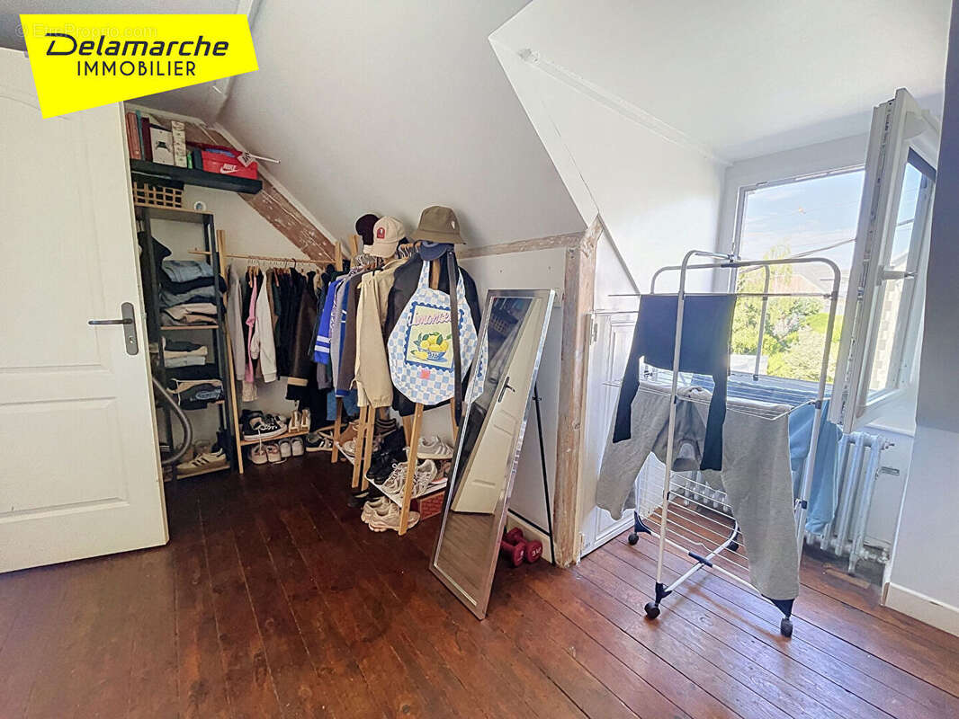 Appartement à DONVILLE-LES-BAINS
