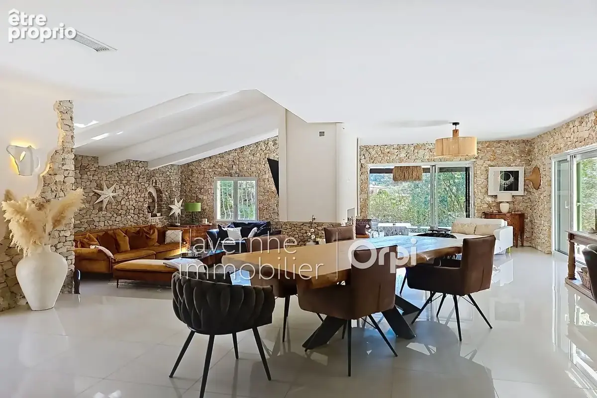Maison 4 pièces 167 m² à vendre à Vallauris (06220) - photo 2