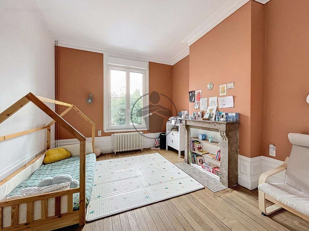 Maison à SAINT-QUENTIN