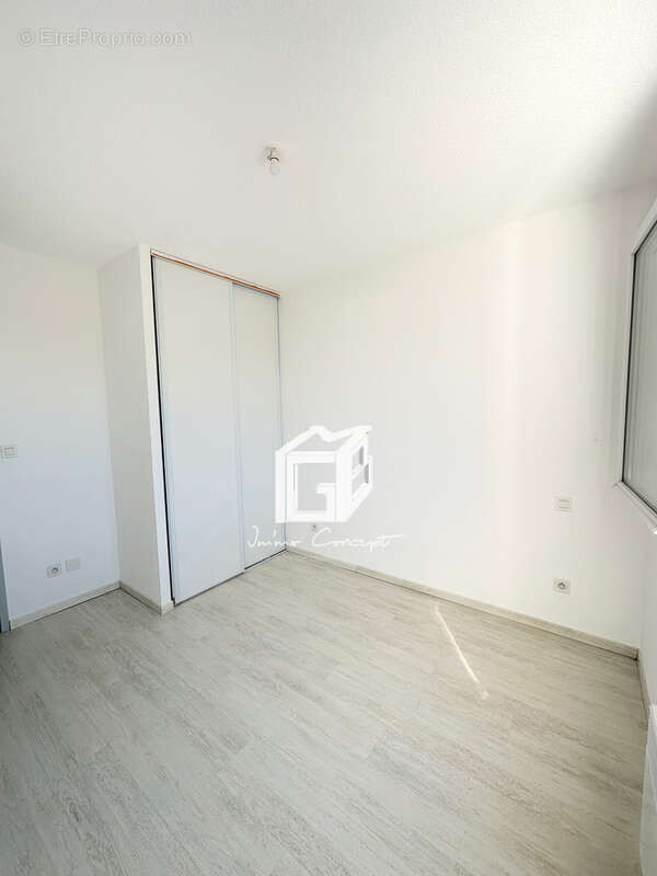 Appartement à LUC-LA-PRIMAUBE