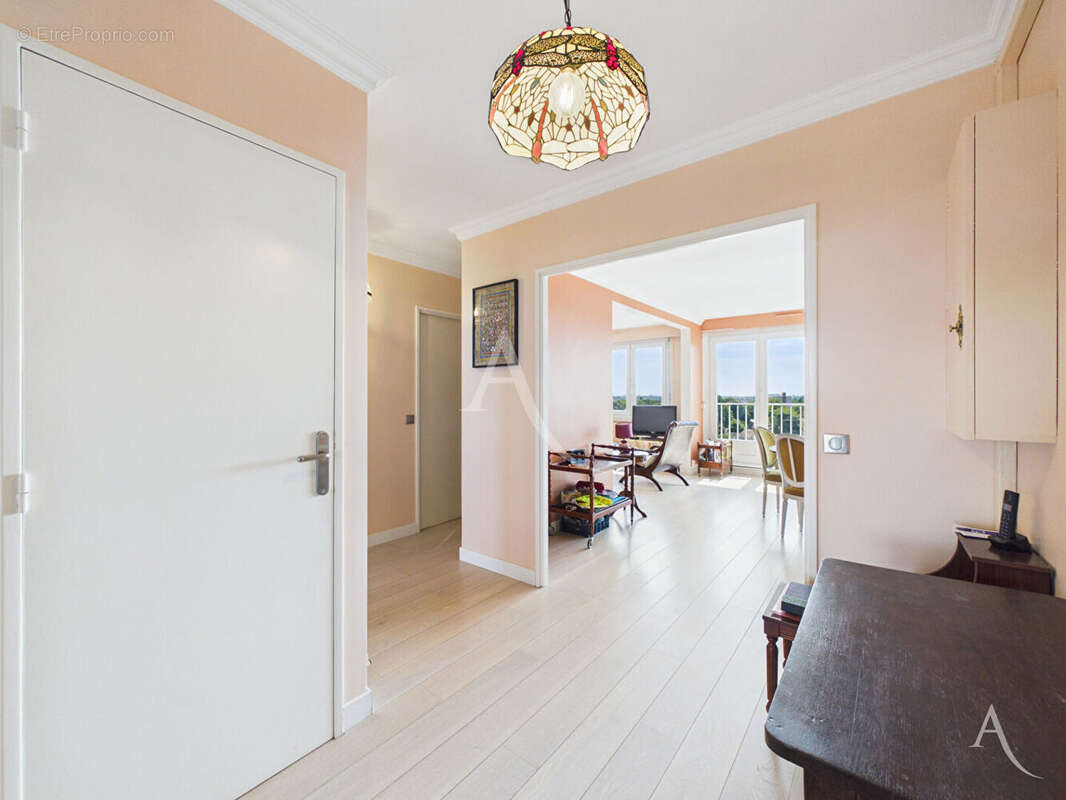 EXCLUSIVITÉ  Appartement T4 de 105,26 m²  Lambersart, secteur Hippodrome - photo 2