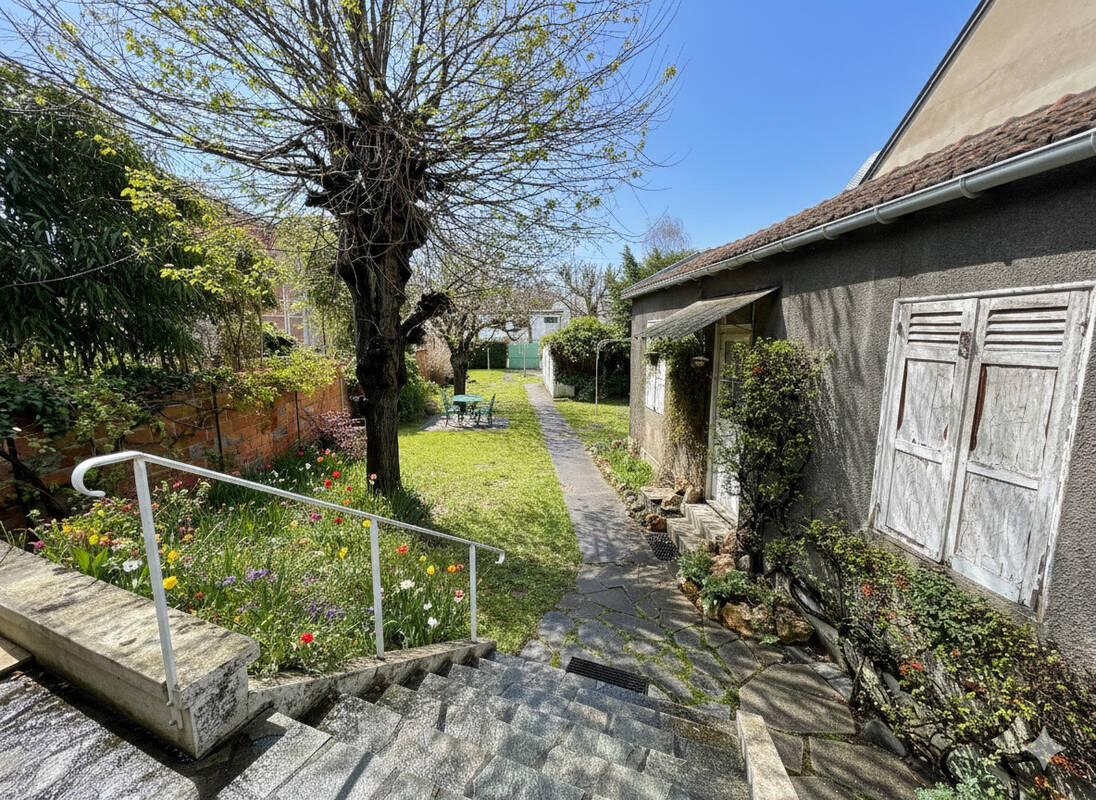 Maison à SAINT-MAUR-DES-FOSSES