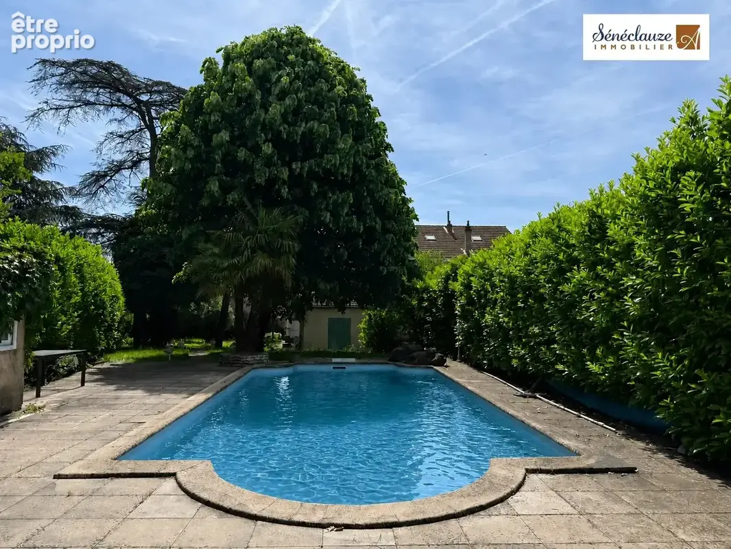 Maison familiale de 180 m² avec piscine et jardin arboré - photo 6