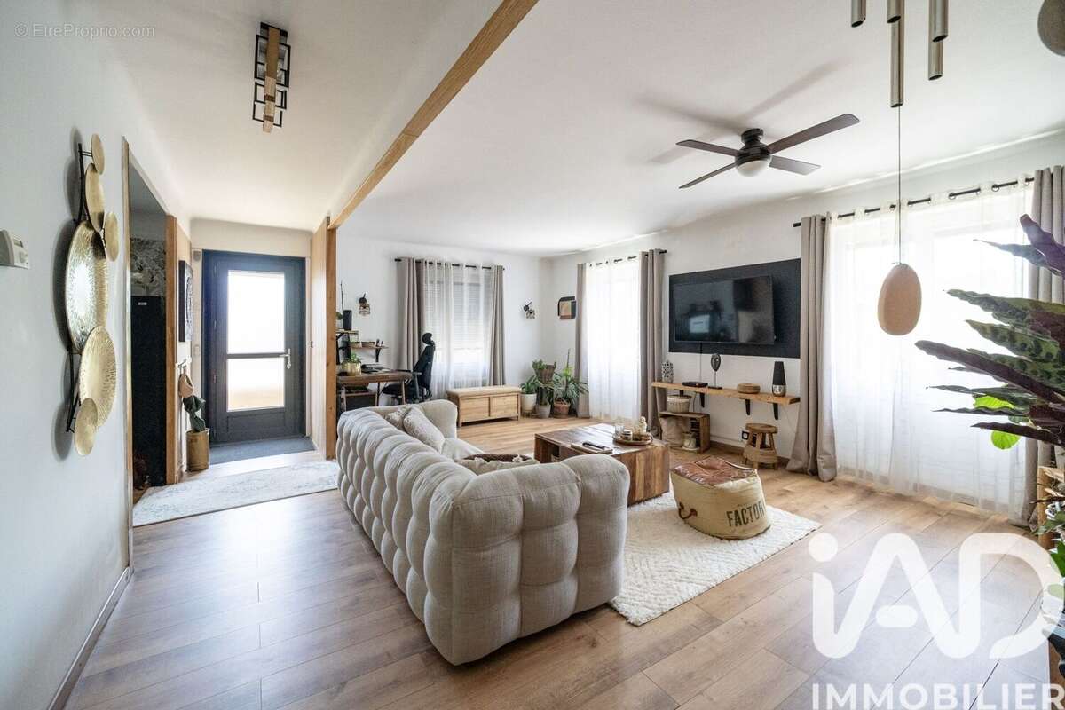 Maison 95 m² à Terrasson-Lavilledieu  - photo 9