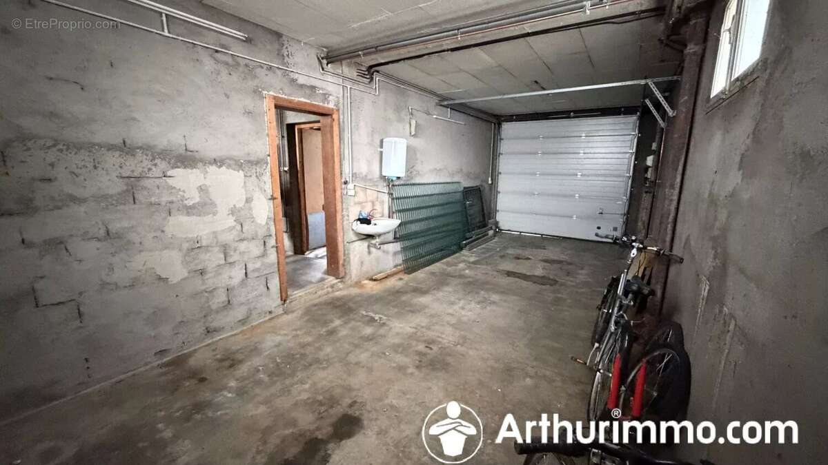 Maison avec 2 appartements – Idéal investisseur ou grande famille - photo 9