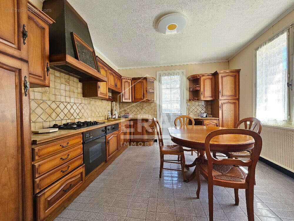 Maison 128m² à roullet-saint-estèphe - photo 6