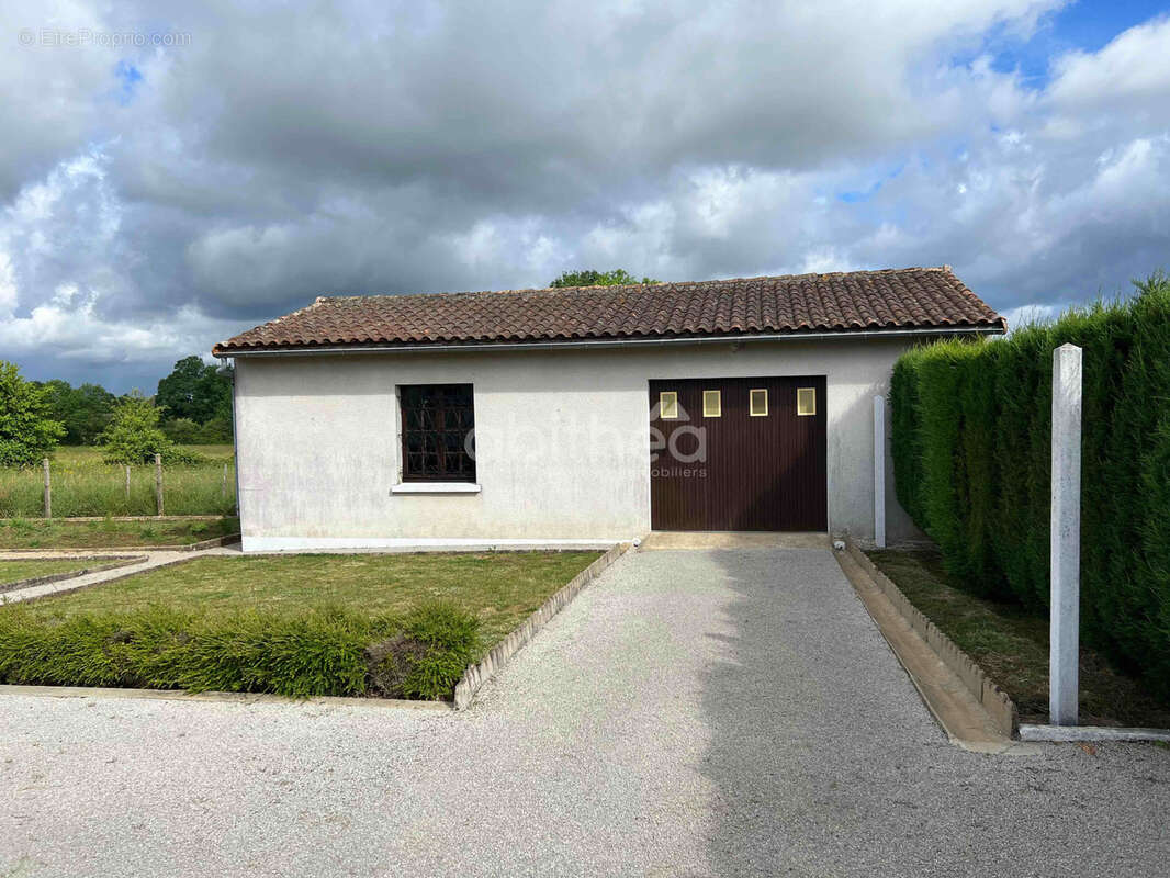 Maison à MAZIERES