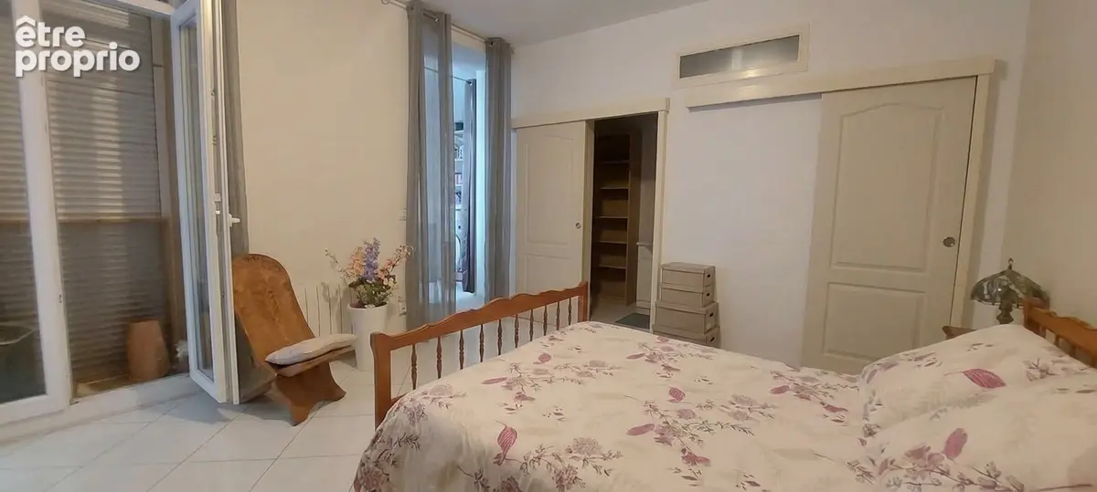 Grand T4 traversant lumineux de 120m² balcon sans vis-à-vis - photo 5