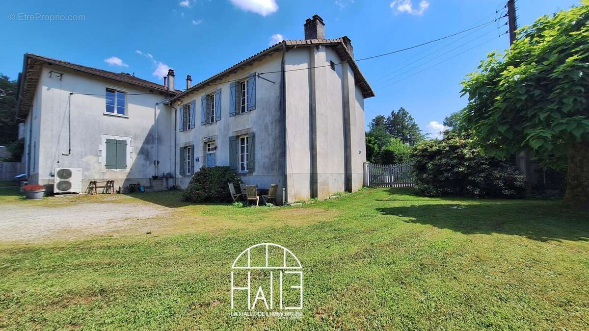 Maison à ROCHECHOUART