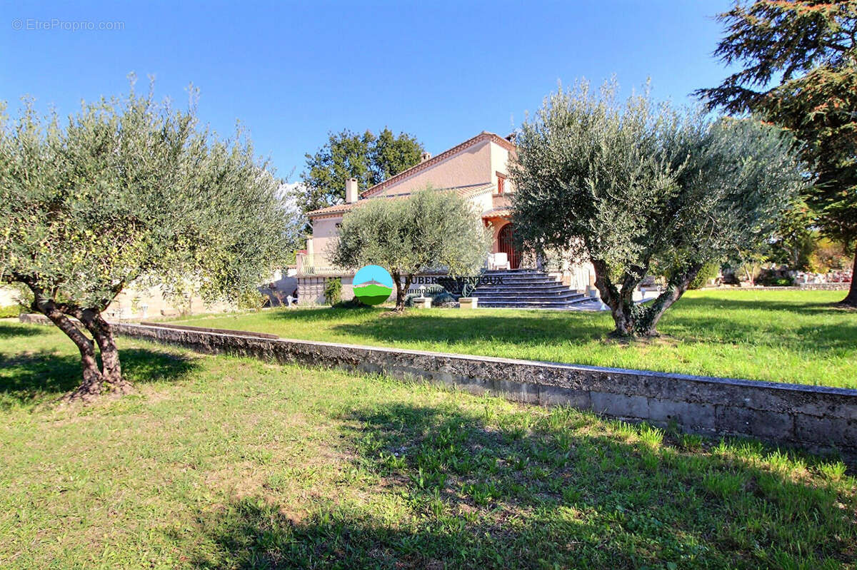 Maison à CAROMB
