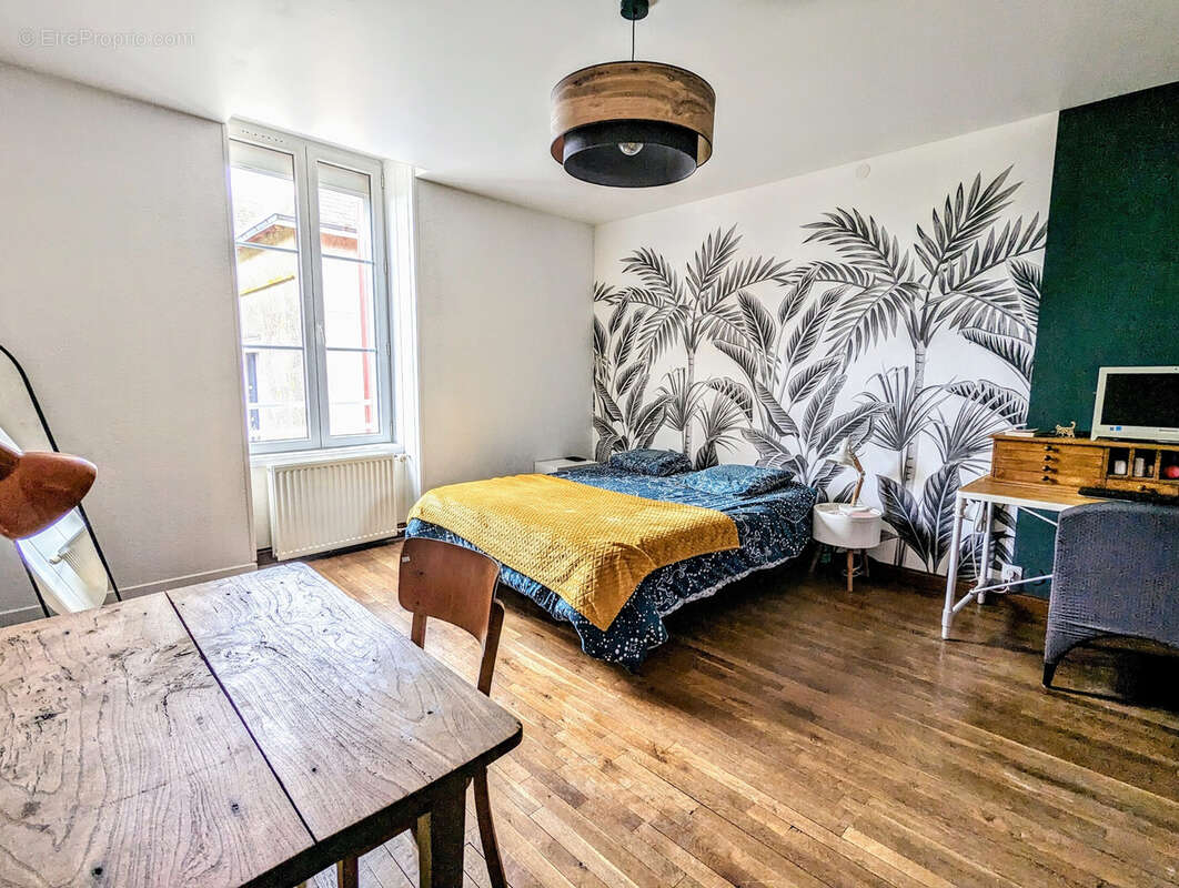 Maison à BAZOGES-EN-PAILLERS