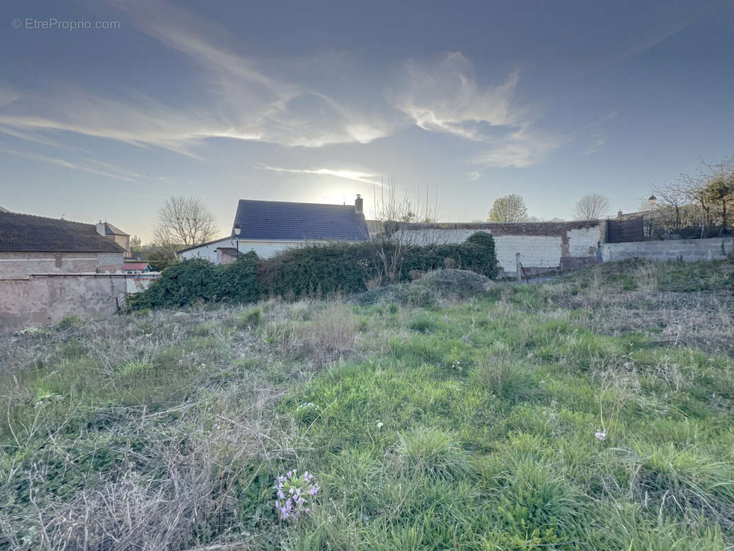 Terrain à SAINT-RIQUIER