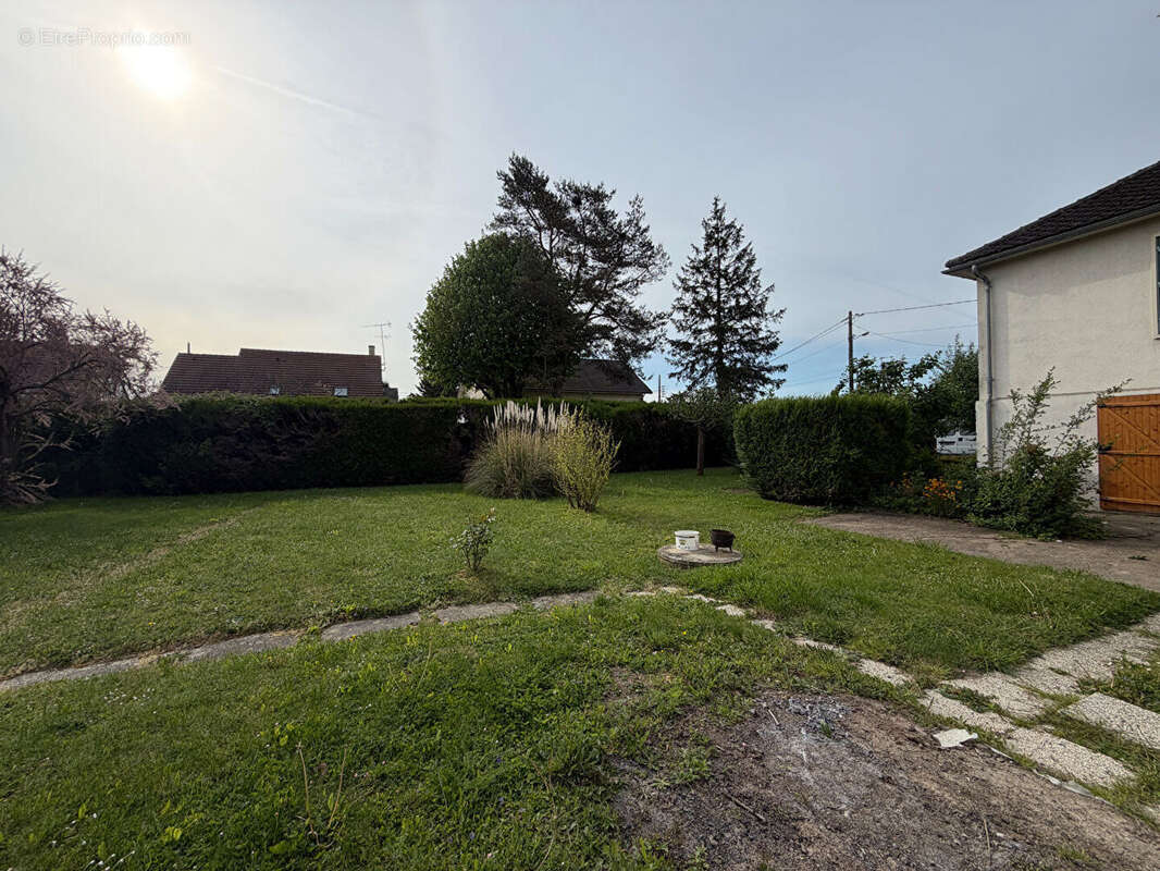 Maison à LE PERRAY-EN-YVELINES