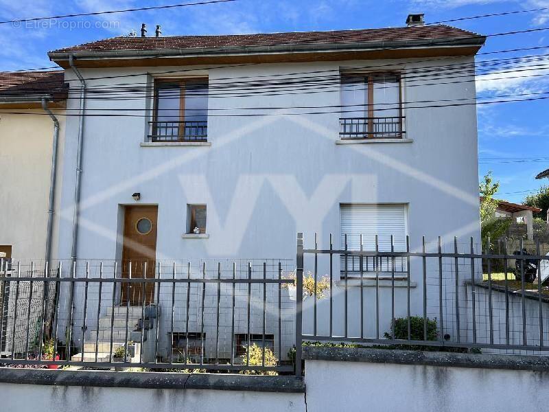 Maison à COMBS-LA-VILLE