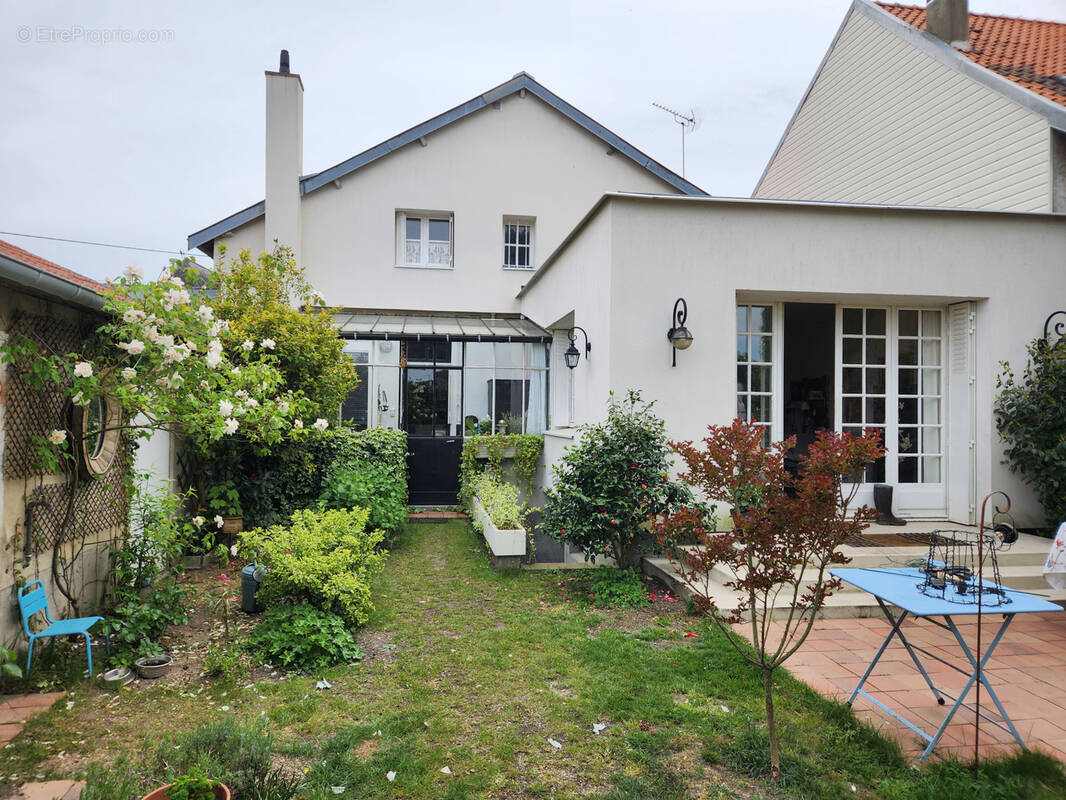 Maison à LA FLECHE