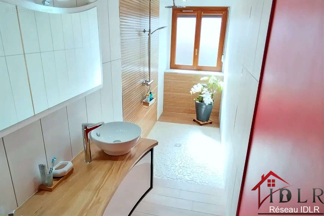 Maison à BRIAUCOURT