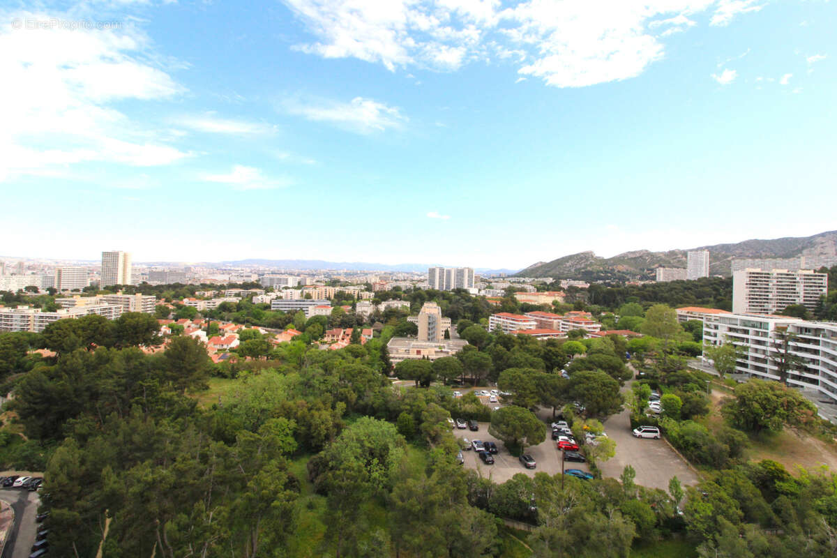 Appartement à MARSEILLE-9E