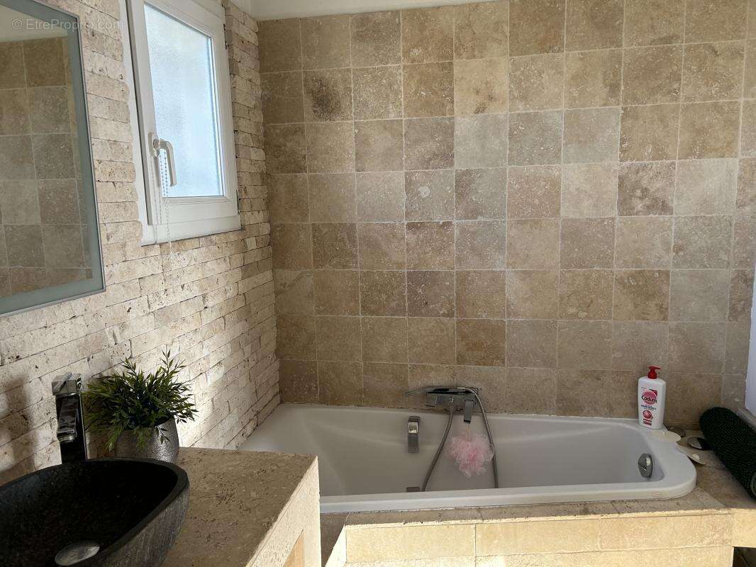 Maison à CAUMONT-SUR-DURANCE