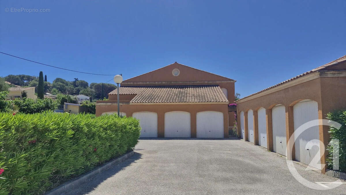 Appartement à LE LAVANDOU