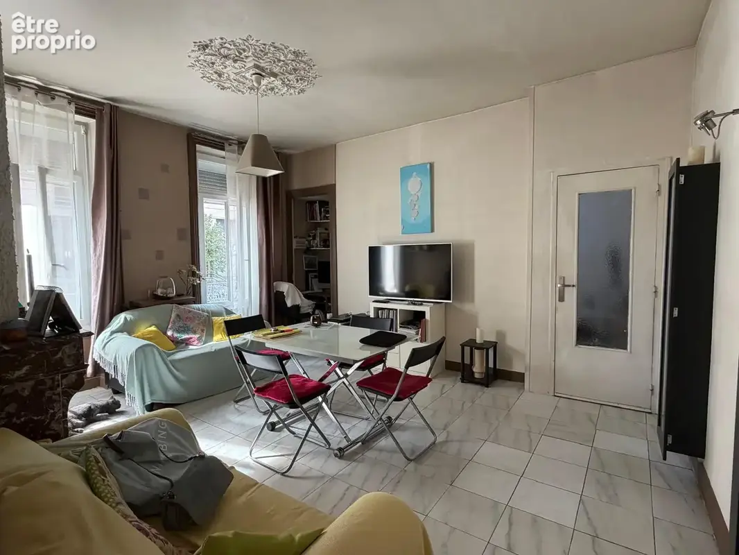 Maison de ville de caractère 170m2 avec garage - cœur de Saint-Chamond - photo 7