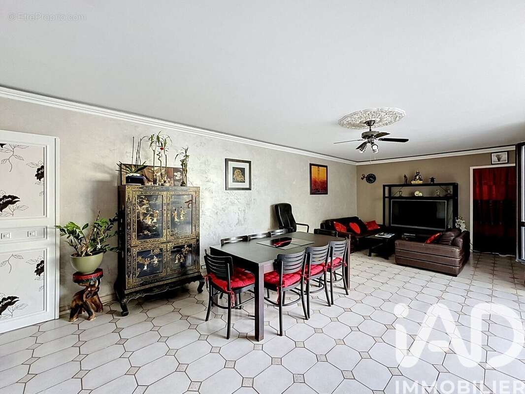 Photo 4 - Appartement à NEUILLY-SUR-MARNE