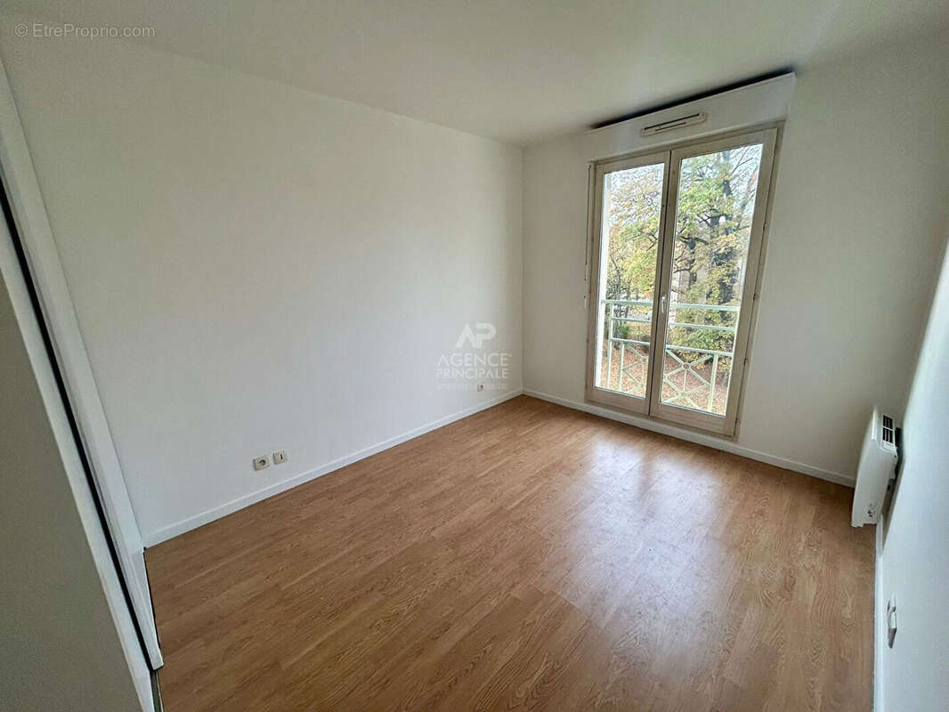 Appartement à VERNEUIL-SUR-SEINE