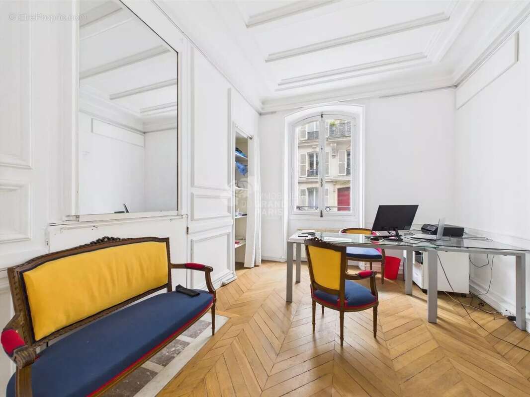 Appartement à PARIS-8E