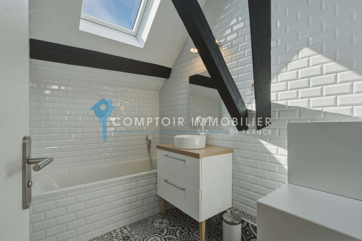 Maison à MEYLAN