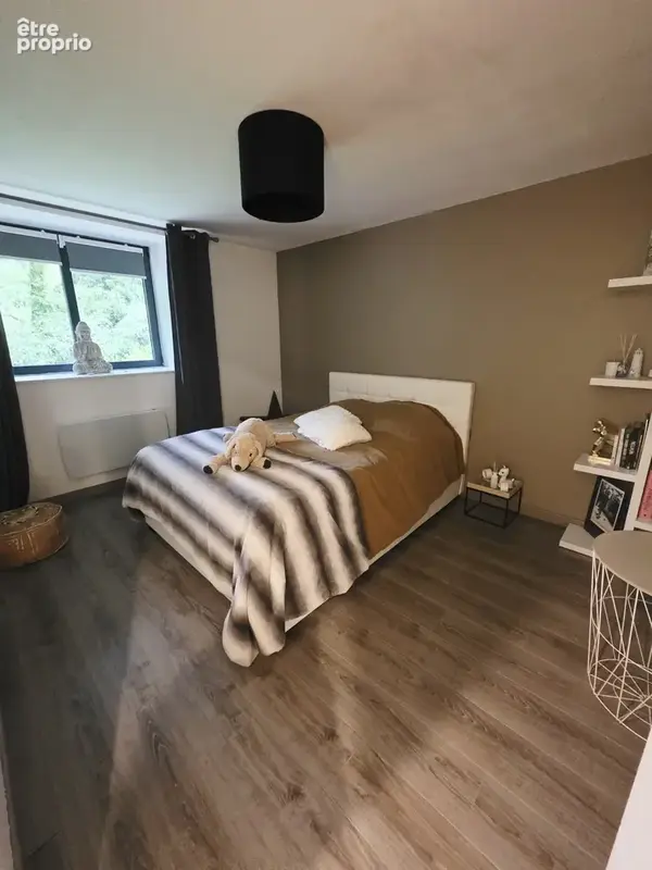 Sur la commune de ROUSSILLON, maison sur deux niveaux, 184m2 habitables environ - photo 6