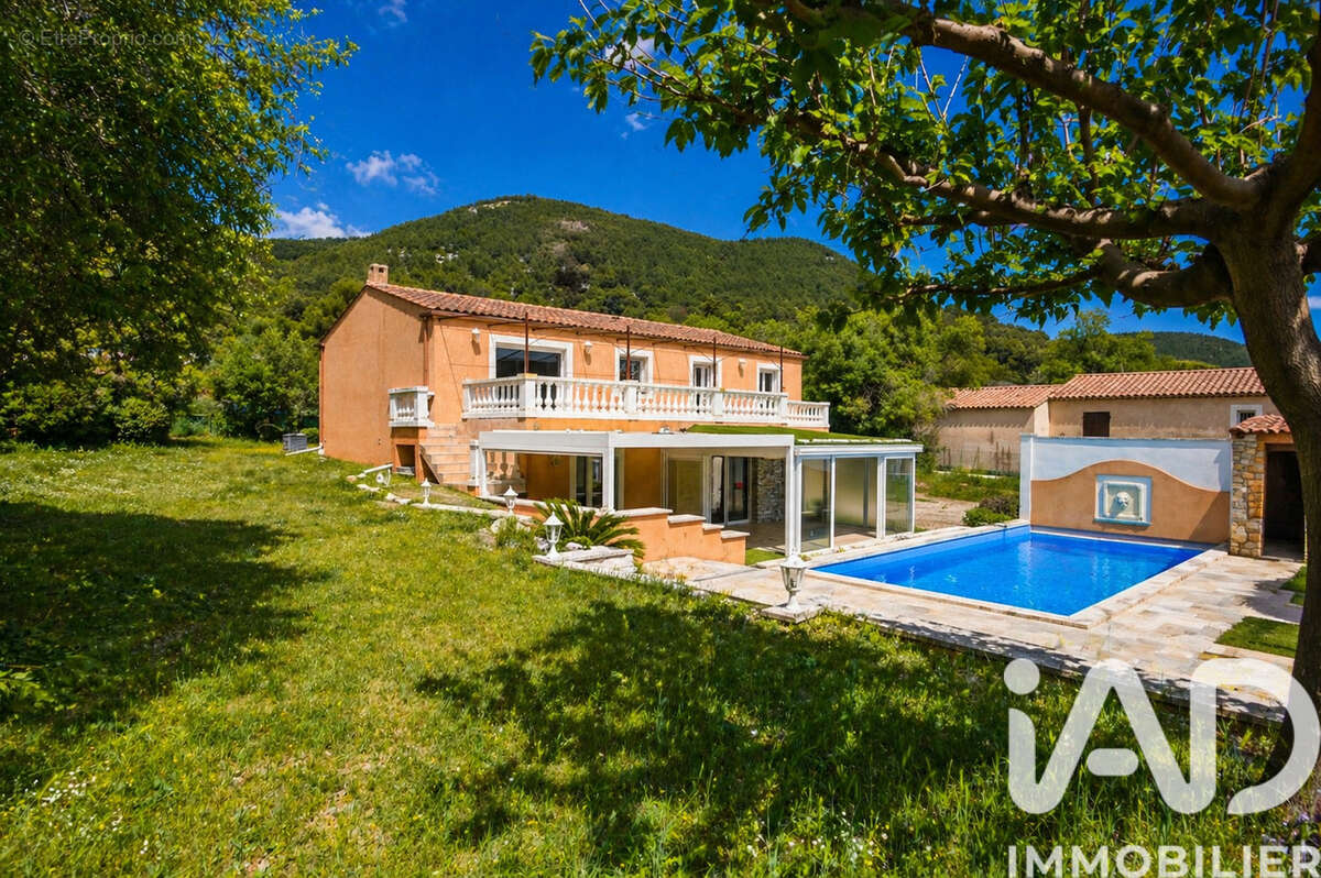 Photo 3 - Maison à CUGES-LES-PINS