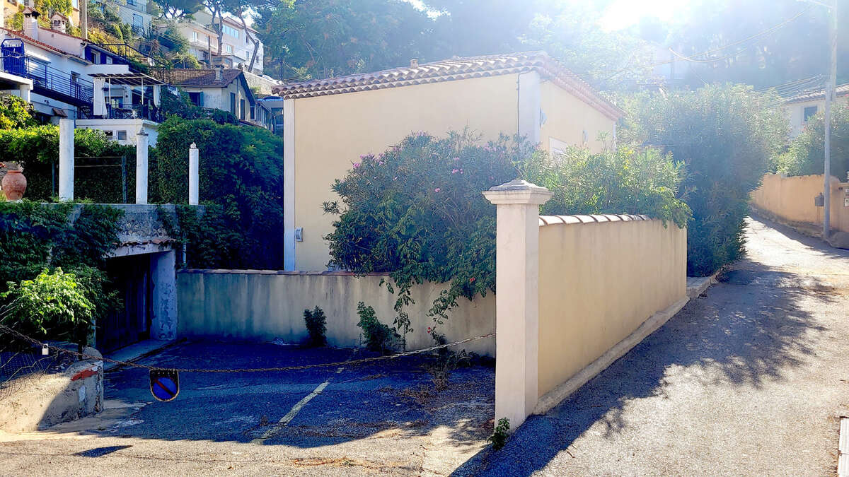 Maison à ENSUES-LA-REDONNE