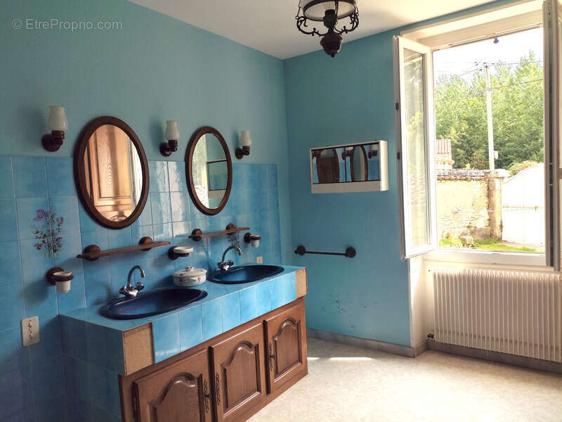 Maison à LOUZAC-SAINT-ANDRE