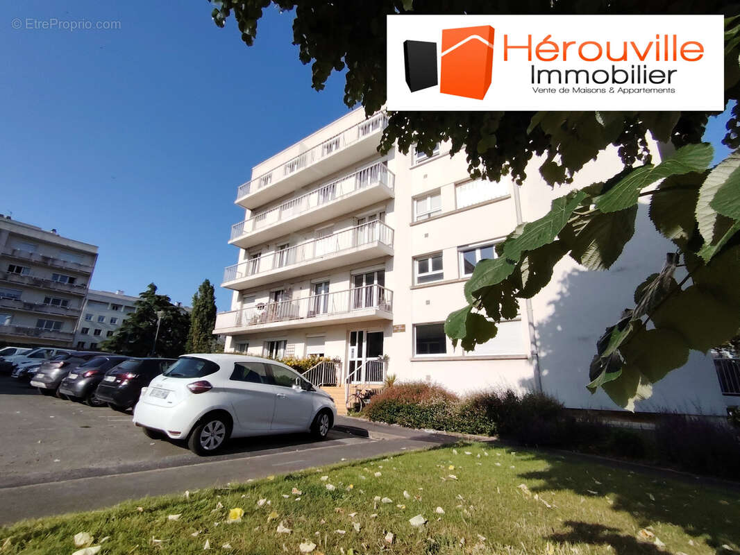 Appartement à HEROUVILLE-SAINT-CLAIR