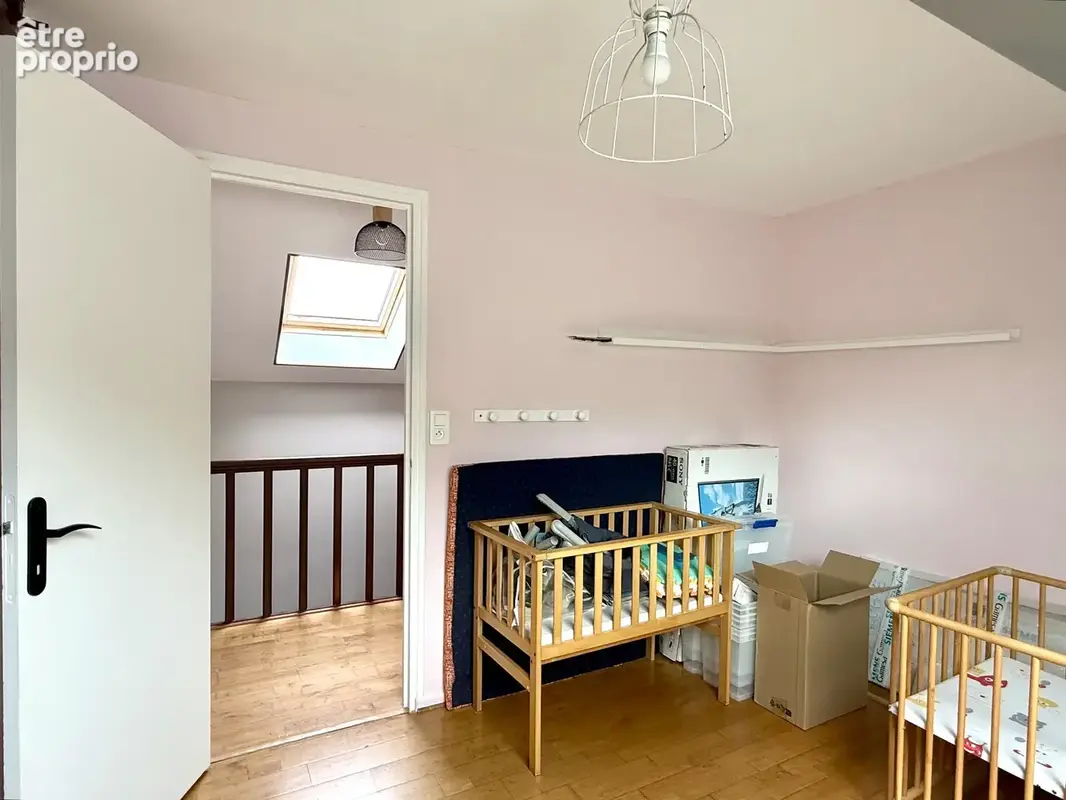 NEUVILLE-SUR-VANNE - Maison 11 pièces 179m2 avec dépendance - photo 11