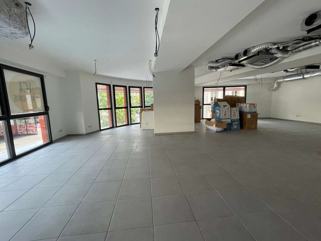 Bureau neuf liberation - photo 4