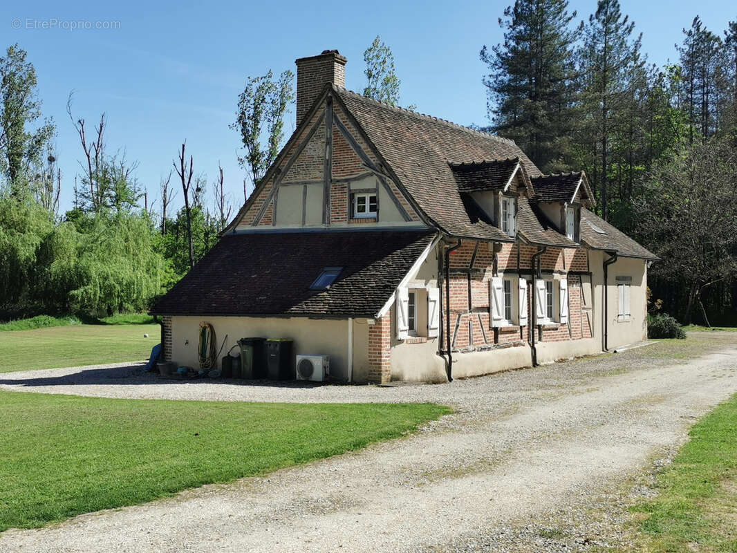 Maison à MILLANCAY