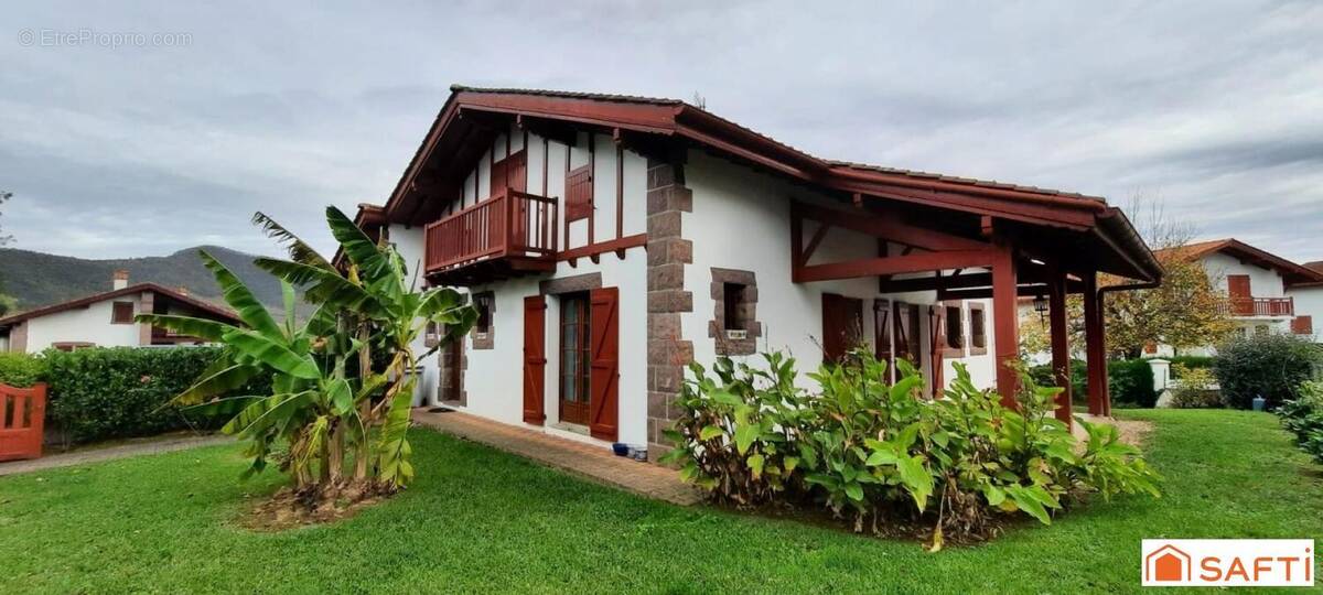 Photo 1 - Maison à SAINT-JEAN-PIED-DE-PORT