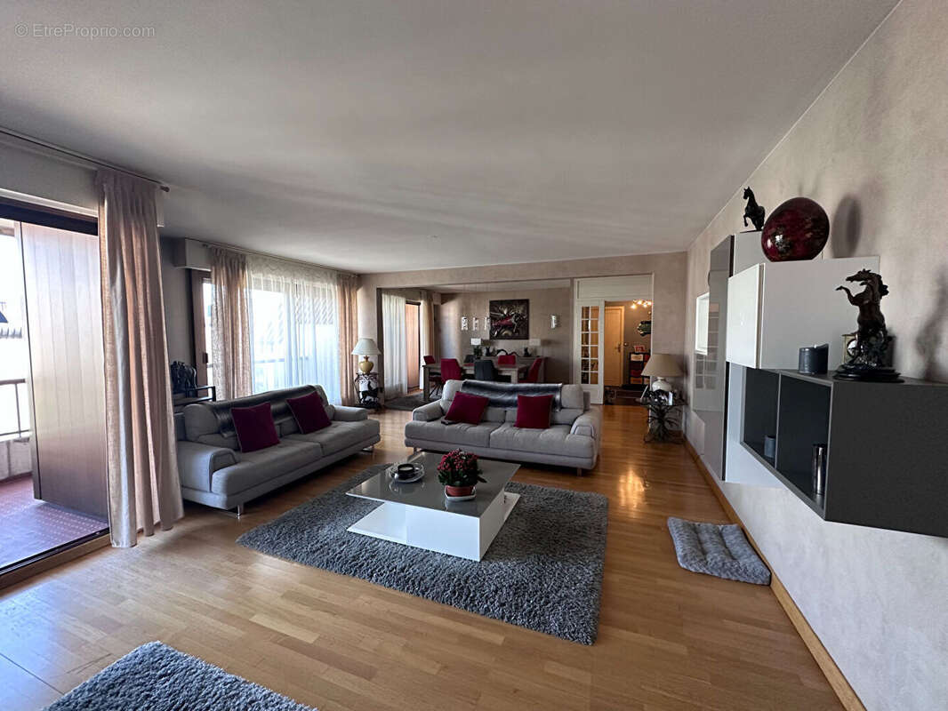 Appartement à ANNEMASSE